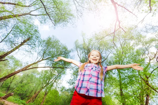 Girl having fun in forest — Stock Photo, Image