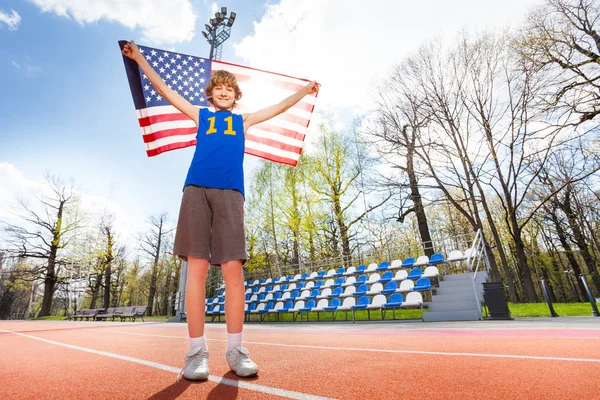 Jovem atleta americano — Fotografia de Stock