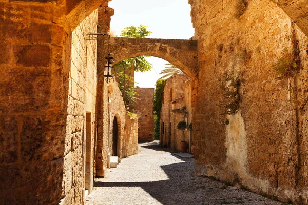 Ippoton Street of old town in Rhodes — Stock Photo, Image