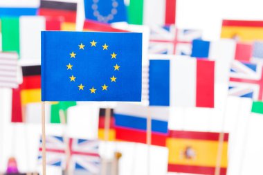 Avrupa Birliği ile Avrupa ve ABD bayrakları