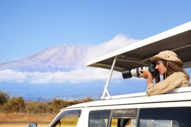 Kenya Gölü fotoğrafını çekmek kadın