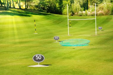 Golf Sahası ile yard işaretler