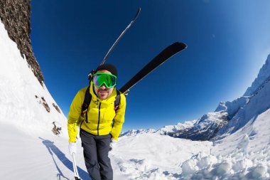 adam kayakçı maskesi parlak