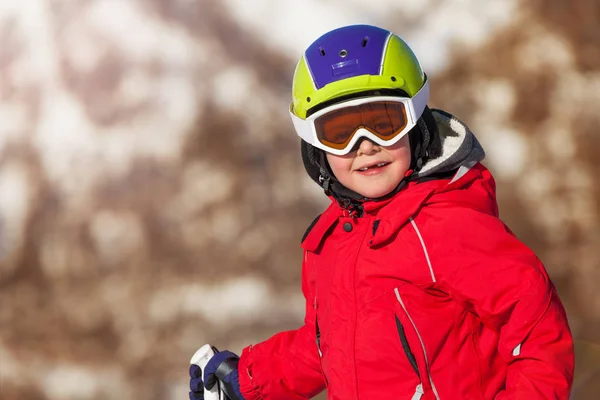 Liten pojke som skidåkare — Stockfoto
