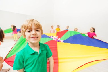 kızlar ve erkekler için paraşüt ile