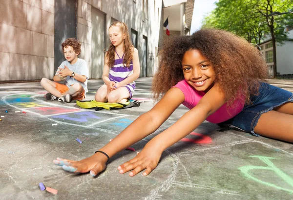 Group Kids Draw Chalk Yard Beautiful Curly African Girl Stretch — Stock Photo, Image