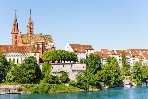 Beautiful View Basel Red Stone Minster Cathedral Rhine River Switzerland — Stock Photo, Image