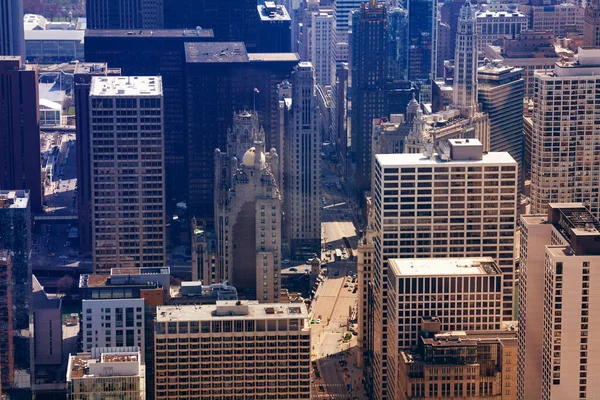 Πολλά διαφορετικά ψηλά κτίρια στο κέντρο του Σικάγο — Φωτογραφία Αρχείου