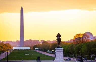 Grant Memorial statue, George Washington Monument