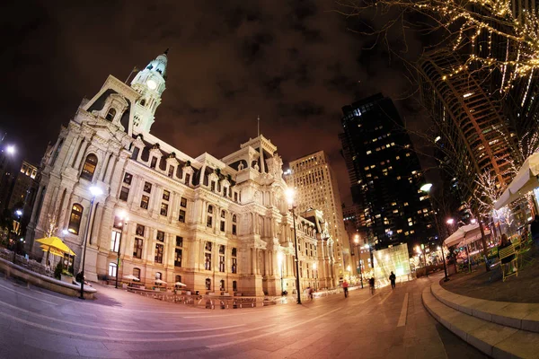 City hall of Philadelphia at night wide angle view — Stock Photo, Image