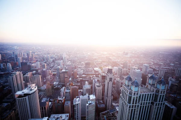 Avond eendenpanorama skyline uitzicht op Chicago stad — Stockfoto