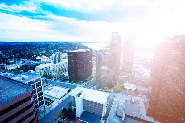 Geschäftiger Tag Blick auf Bellevue, Washington Innenstadt — Stockfoto