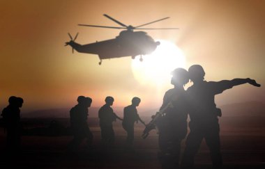 Askeri helikopter kurtarma görevi alacakaranlıkta