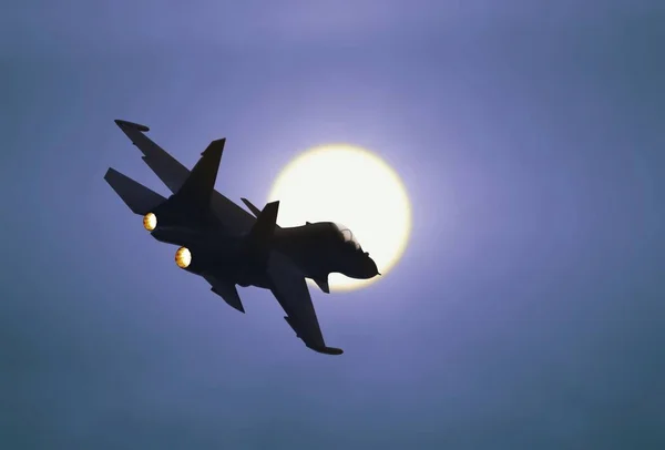 Jet Fighter Flying Sunlight — Stock Photo, Image