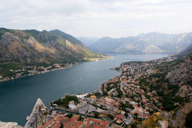 Bay ve liman, bağlantı noktası