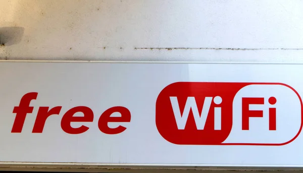 Advertisement for free wifi