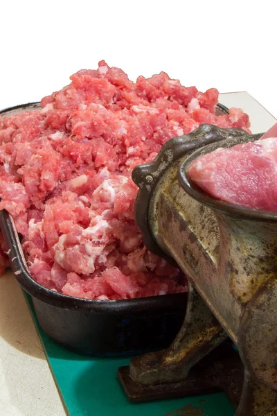 Carne de moagem para salsichas — Fotografia de Stock