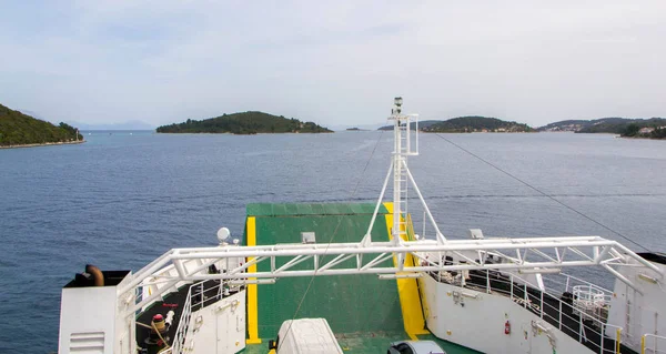 Trajekt při návratu z ostrova Korčula jednou odpoledne — Stock fotografie