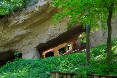 Eski bir taş kazma için benim