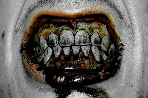 Boca Zumbi Dentes Com Substância Líquida Preta Neles Imagem — Fotografia de Stock