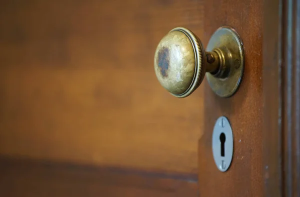 Knop Van Oude Houten Deur Van Kamer — Stockfoto