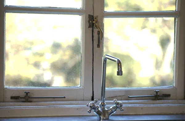 Window Faucet Kitchen — Stock Photo, Image