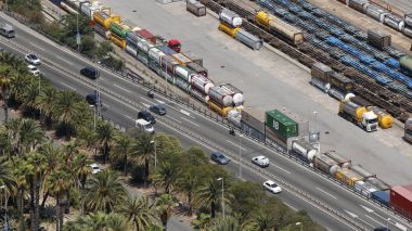 Karayolu ve demiryolu araçları