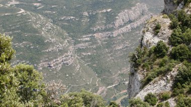 Derin uçurumlar Manzaralı