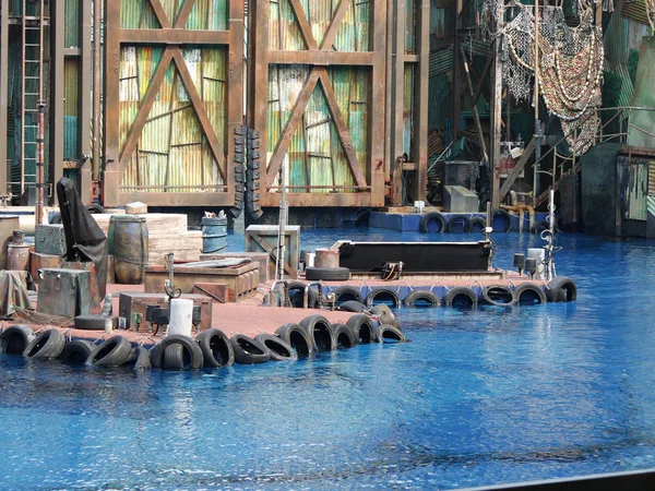 Waterworld su gösteri sahne