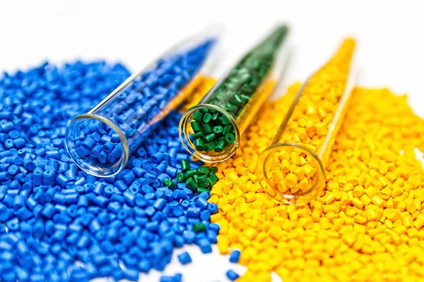 Polimer boya. Renklendirici plastikler için. Pigment granülleri.