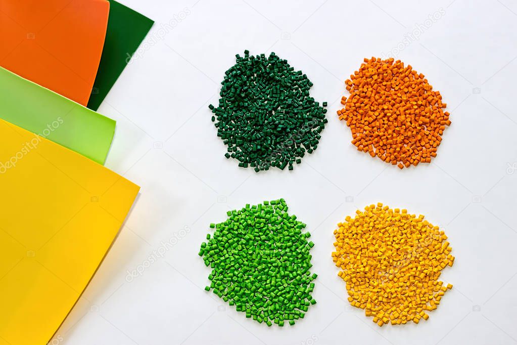 Polymeric dye. Plastic pellets. Colorant for  the granules.  Polymer beads