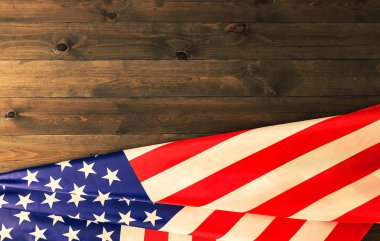 4 Temmuz, bize Bağımsızlık günü, reklam için ahşap arka plan, Amerikan bayrağı koyun