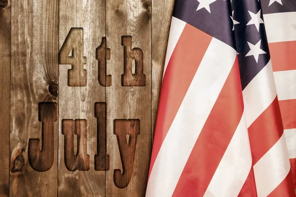 4. heinäkuuta, Yhdysvaltain itsenäisyyspäivä, mainospaikka, puutausta, Amerikan lippu — kuvapankkivalokuva