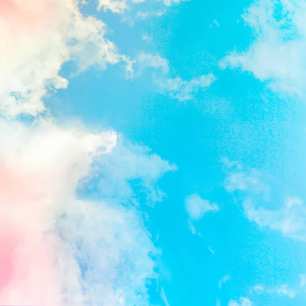Wit Roze Wolken Blauwe Hemel Met Lege Ruimte — Stockfoto