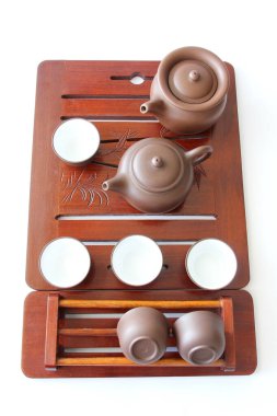 Çay fincanı ve su ısıtıcısı Çin usulü Japon Asya usulü.