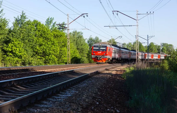 Moscow electric train on the turn of railway — Stock Photo, Image