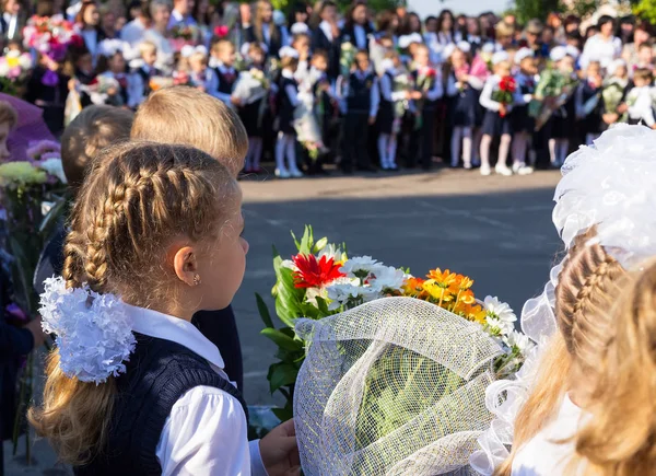 Línea escolar 1 Septiembre en Rusia —  Fotos de Stock