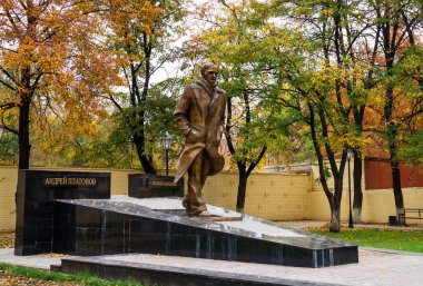 Andrey Platonov Voronej anıt