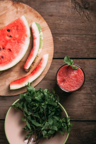 Watermelon smoothie in the rusitc style — Stock Photo, Image