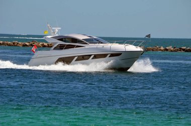 Elli beş ayak kabin kruvazör