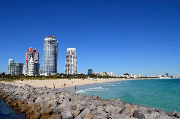 Panoramiczny Widok Luksusowych Apartamentów Wybrzeża Miami Beach Widokiem Północ Southpointe — Zdjęcie stockowe