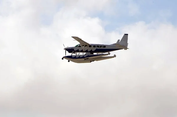 Commercial Passenger Sea Plane Preparing Land Sea Plane Base Watson — Stock Photo, Image