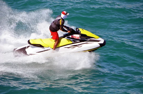 Young Man Riding Waves Speeding Yellow White Jet Ski Florida — Stock Photo, Image