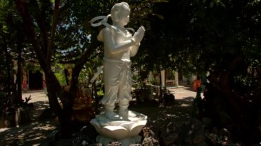 Buda heykeli Tapınağı Park tesislerinde arasında