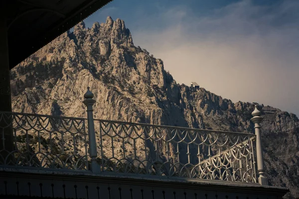 Panorama Crimea Rocky Mountain Peak Sunlight Vorontsov Palace Balcony — Stock Photo, Image