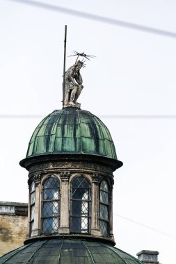 closeup Katedrali kubbede dikenler heykel üst taç İsa ile
