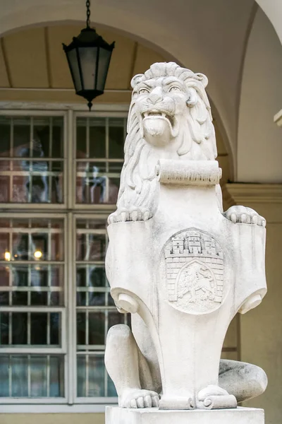 Closeup Stone Sculpture Sitting Lion City Lvov Armorial Bearings Restaurant — Stock Photo, Image