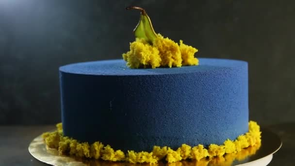 Delicious Blue Cake Decorated Dried Pear Pieces Yellow Sponge Cake — Stock Video