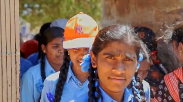 Closeup Indian Schoolgirls at Excursion in Historical Complex — Stock Video