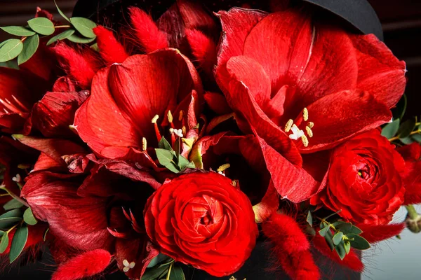 Macro View Exquisite Bouquet Made Red Lilies Roses Fresh Greenery — Stock Photo, Image